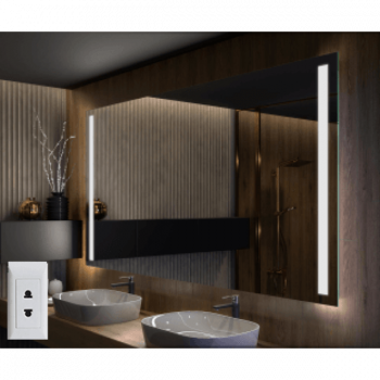 Зеркало с подсветкой и встроенной розеткой для ванной комнаты Мессина